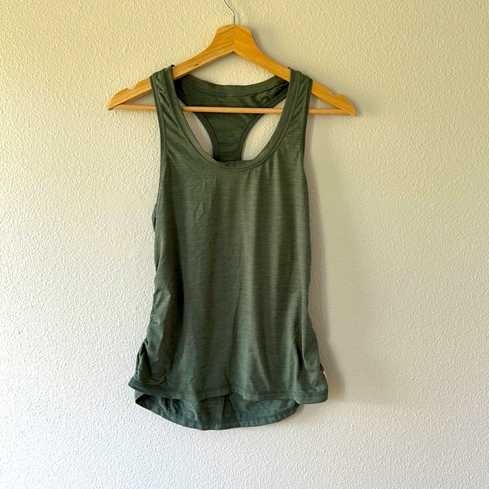 Vuori performance tank